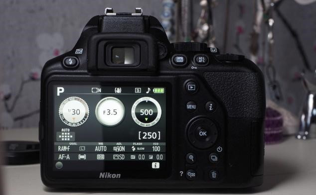 sell Nikon D3500